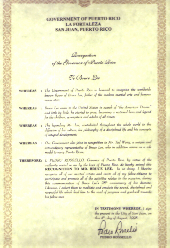 1998 - Le gouvernement de Porto Rico accorde une reconnaissance officielle à Bruce LeeTM et à son héritage